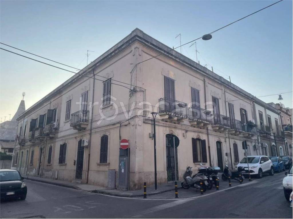 appartamento in vendita a Siracusa in zona Centro Città
