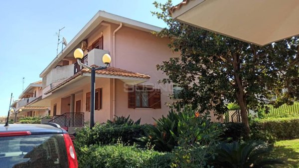 casa indipendente in vendita a Siracusa in zona Scala Greca