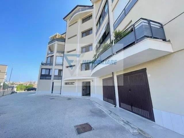 appartamento in vendita a Siracusa in zona Borgata