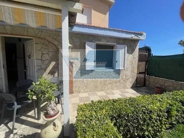 casa indipendente in vendita a Siracusa in zona Belvedere