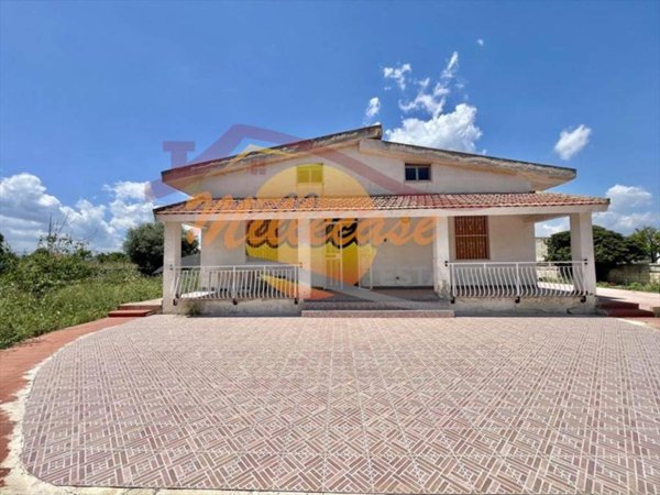 casa indipendente in vendita a Siracusa in zona Arenella