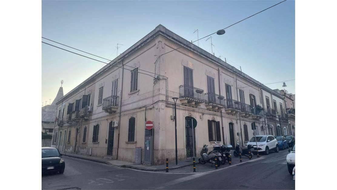 appartamento in vendita a Siracusa in zona Borgata