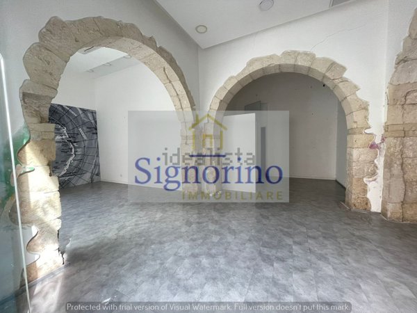 negozio in vendita a Siracusa in zona Centro Città