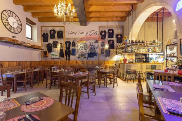 negozio in vendita a Siracusa in zona Isola Ortigia