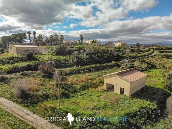 casa indipendente in vendita a Siracusa in zona Belvedere