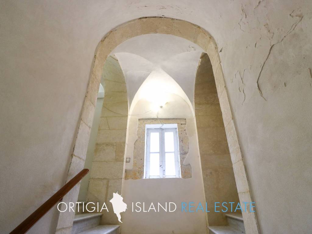 appartamento in vendita a Siracusa in zona Isola Ortigia