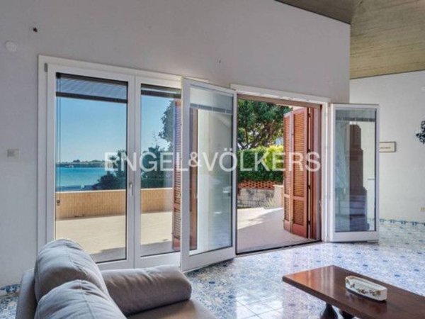 casa indipendente in vendita a Siracusa in zona Fontane Bianche