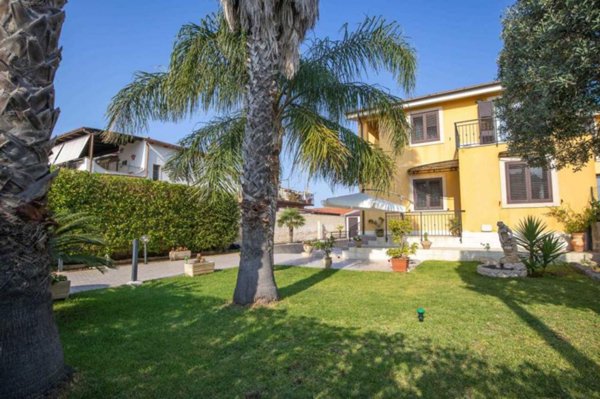 casa indipendente in vendita a Siracusa in zona Centro Città