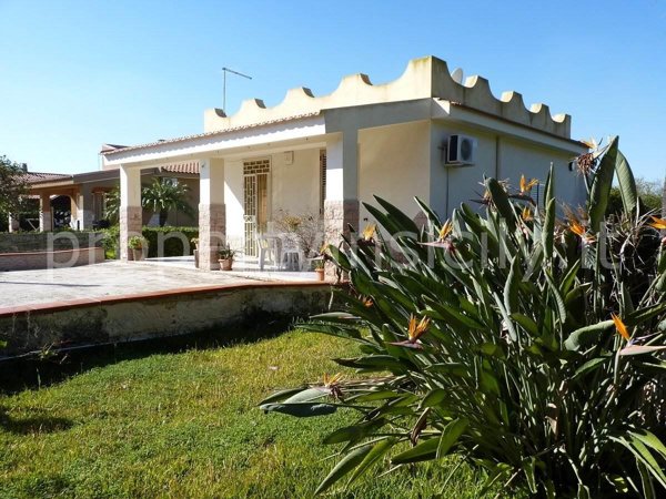 casa indipendente in vendita a Siracusa in zona Isola / Plemmirio