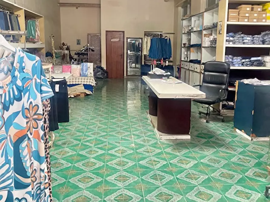 locale commerciale in vendita a Siracusa in zona Scala Greca