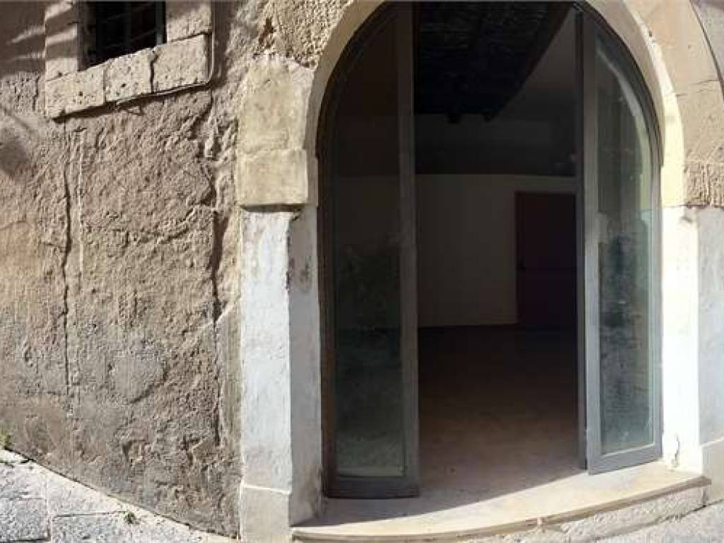 appartamento in vendita a Siracusa in zona Isola Ortigia
