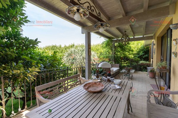 casa indipendente in vendita a Siracusa in zona Belvedere