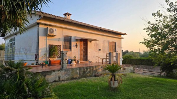 casa indipendente in vendita a Siracusa in zona Isola / Plemmirio