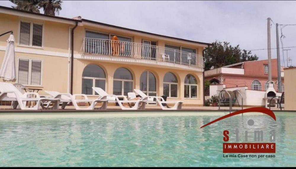 casa indipendente in vendita a Siracusa in zona Isola / Plemmirio