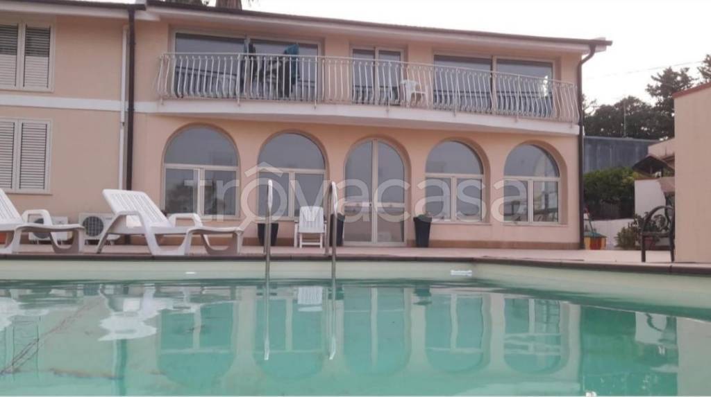 casa indipendente in vendita a Siracusa in zona Isola / Plemmirio