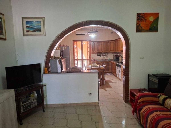 casa indipendente in vendita a Siracusa in zona Ognina