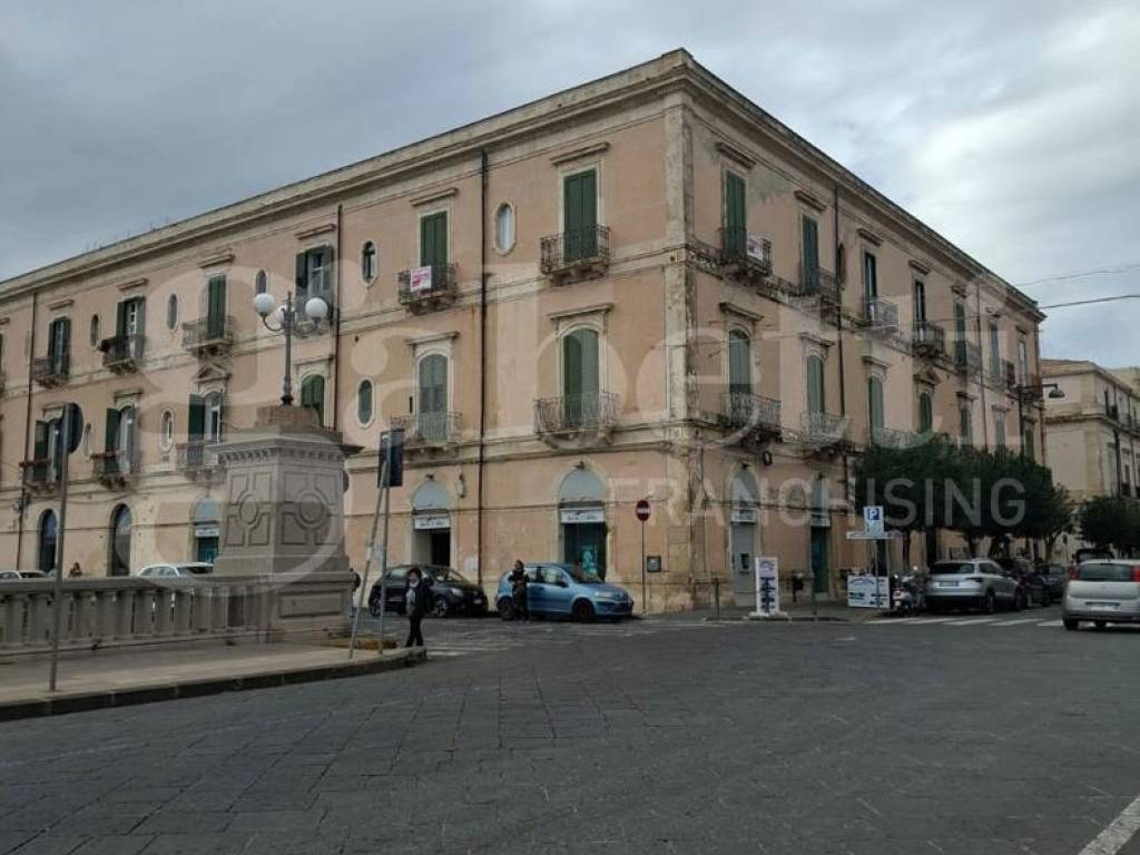 appartamento in vendita a Siracusa in zona Isola / Plemmirio