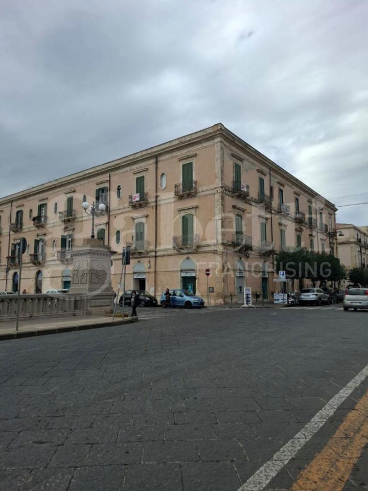 appartamento in vendita a Siracusa in zona Borgata