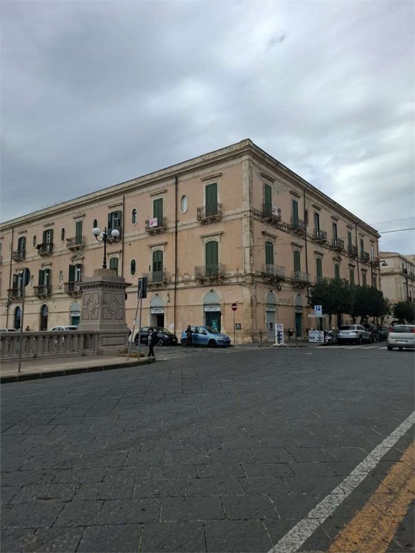 appartamento in vendita a Siracusa in zona Isola / Plemmirio