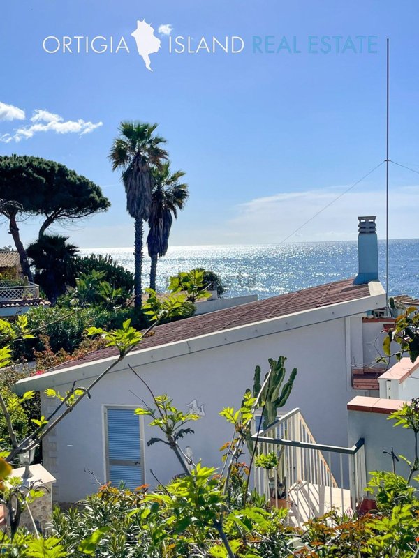 casa indipendente in vendita a Siracusa in zona Fontane Bianche
