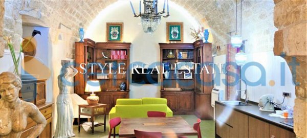 casa indipendente in vendita a Siracusa in zona Isola Ortigia