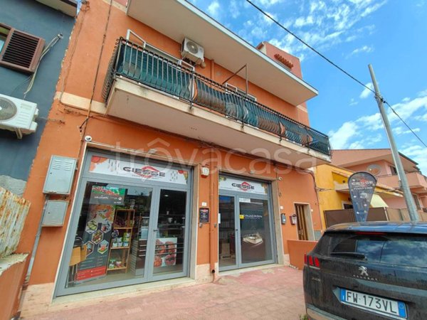 negozio in vendita a Siracusa in zona Epipoli