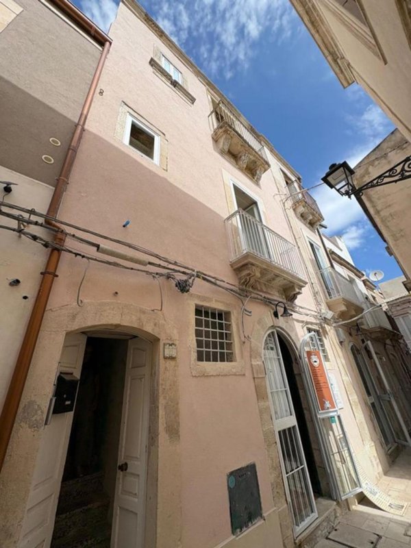appartamento in vendita a Siracusa in zona Isola Ortigia