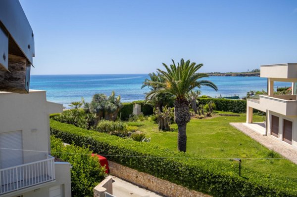 casa indipendente in vendita a Siracusa in zona Fontane Bianche