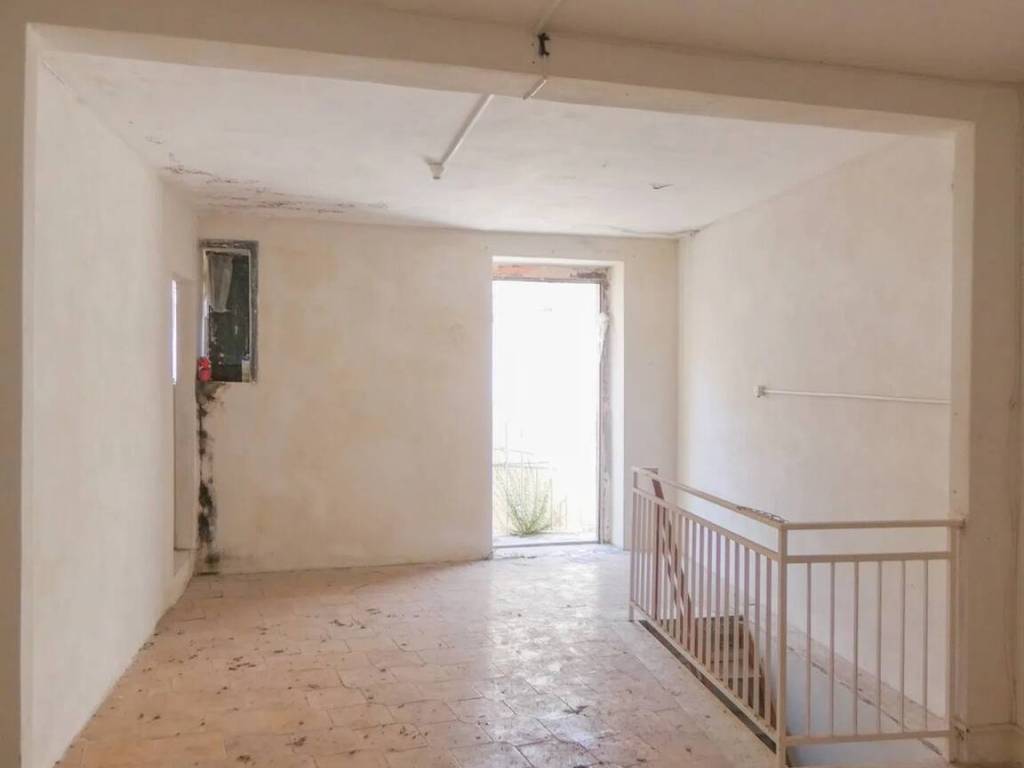 intera palazzina in vendita a Siracusa in zona Isola Ortigia