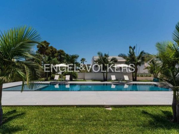casa indipendente in vendita a Siracusa in zona Fontane Bianche