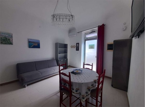 casa indipendente in vendita a Siracusa in zona Borgata