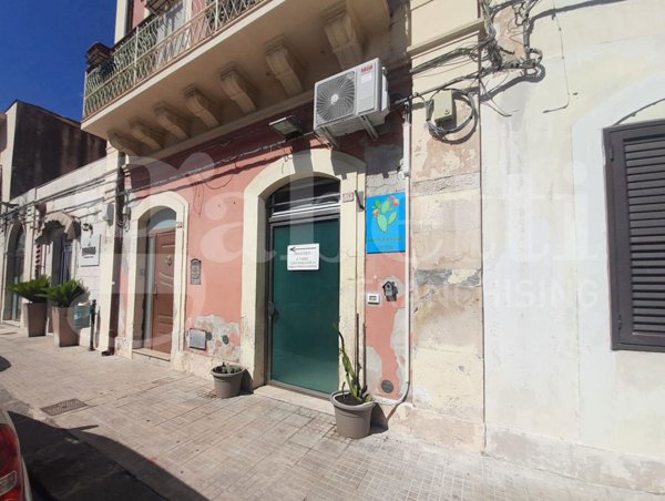 casa indipendente in vendita a Siracusa in zona Borgata