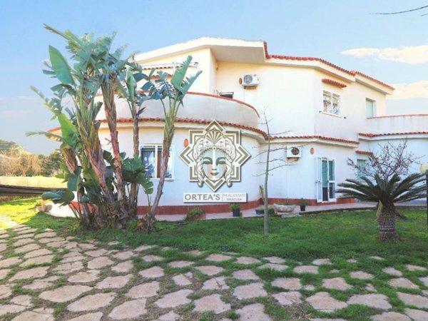 casa indipendente in vendita a Siracusa in zona Isola / Plemmirio