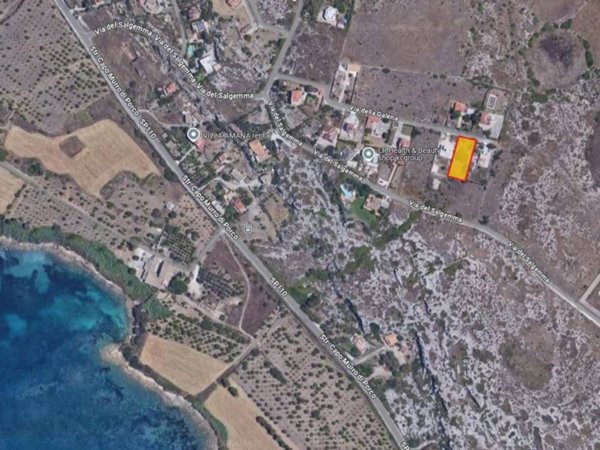 locale di sgombero in vendita a Siracusa in zona Isola / Plemmirio