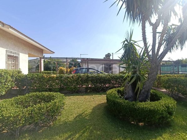 casa indipendente in vendita a Siracusa in zona Centro Città