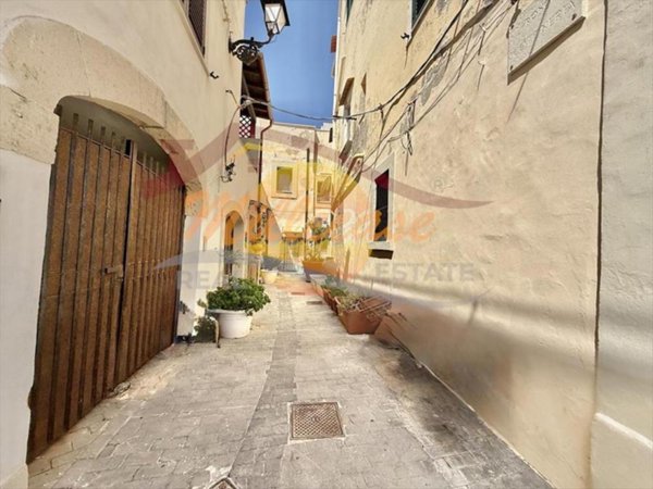 appartamento in vendita a Siracusa in zona Isola Ortigia