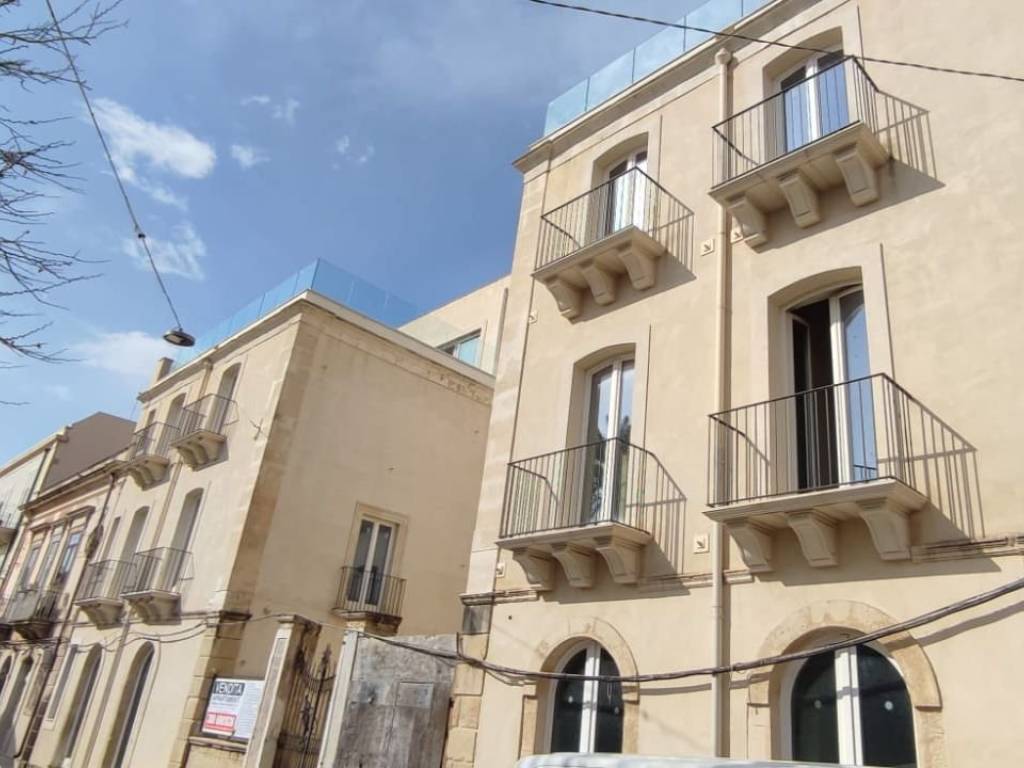 appartamento in vendita a Siracusa in zona Borgata