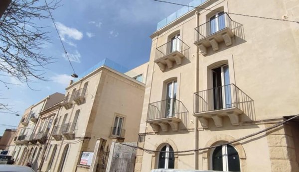 appartamento in vendita a Siracusa in zona Borgata
