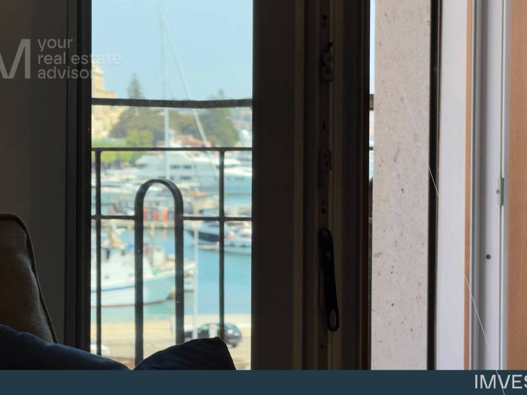 appartamento in vendita a Siracusa in zona Isola Ortigia