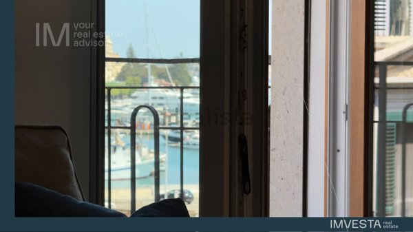 appartamento in vendita a Siracusa in zona Isola Ortigia