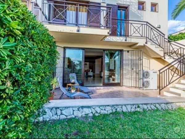 casa indipendente in vendita a Siracusa in zona Belvedere
