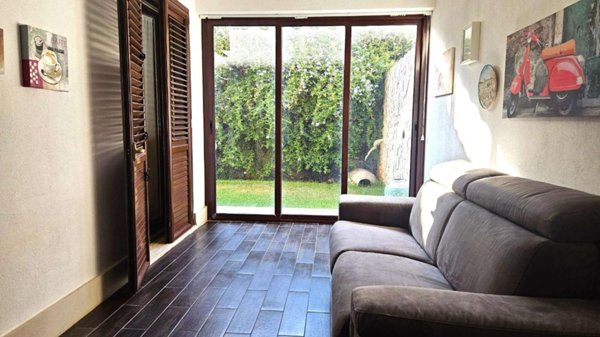 casa indipendente in vendita a Siracusa in zona Targia