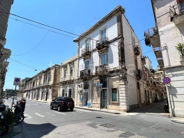 locale commerciale in vendita a Siracusa in zona Centro Città