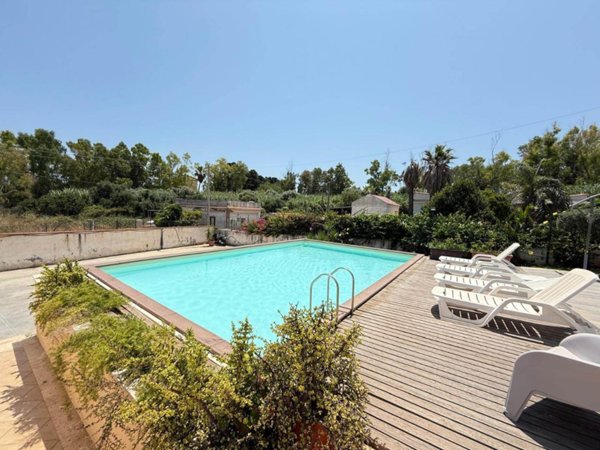 casa indipendente in vendita a Siracusa in zona Isola / Plemmirio