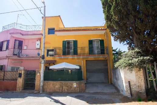 casa indipendente in vendita a Siracusa in zona Grottasanta