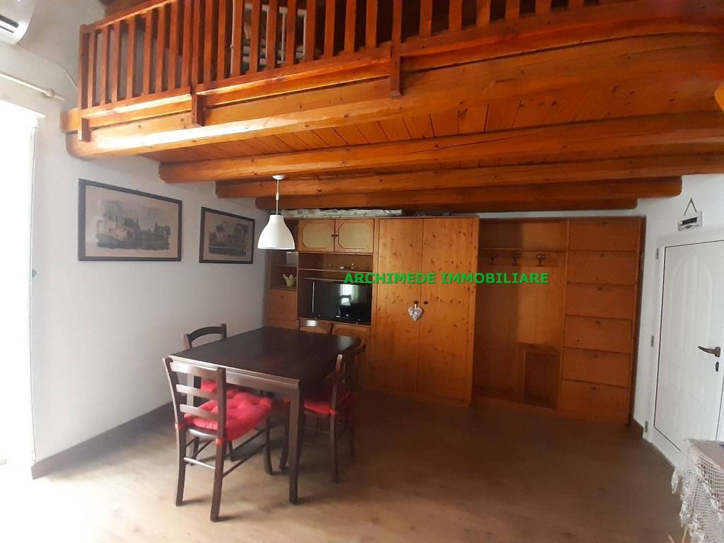 appartamento in vendita a Siracusa in zona Isola Ortigia