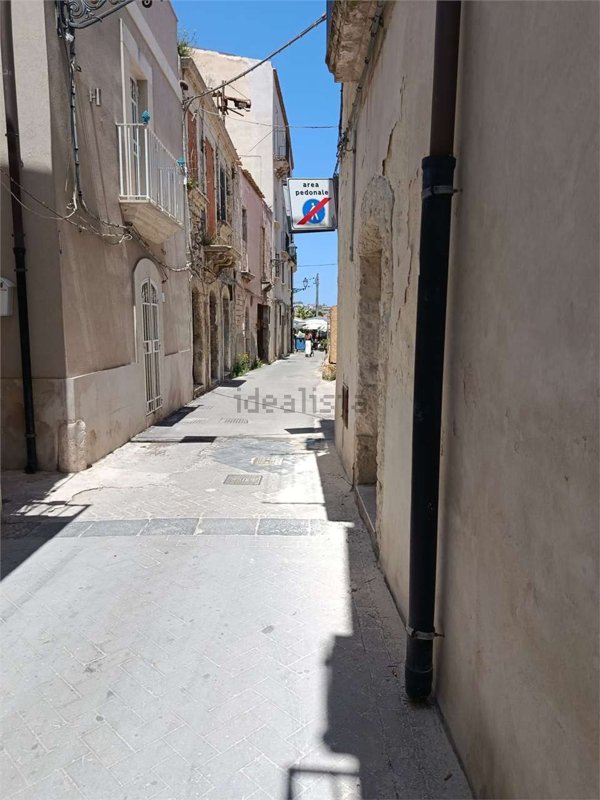 appartamento in vendita a Siracusa in zona Isola Ortigia