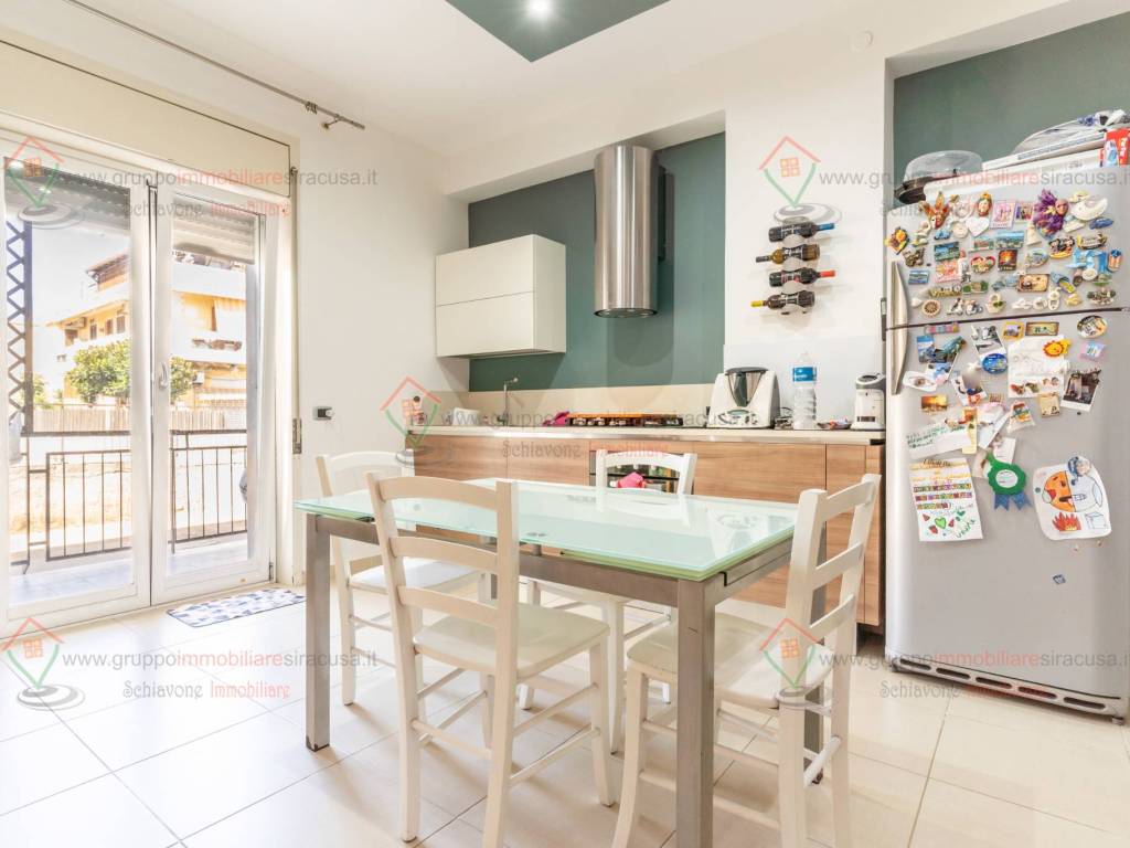 appartamento in vendita a Siracusa in zona Targia
