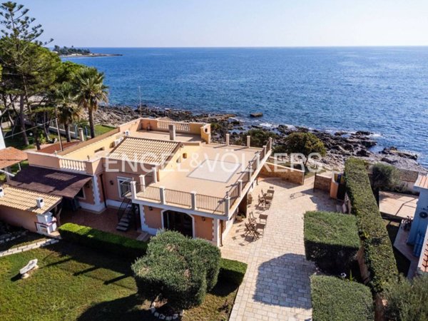 casa indipendente in vendita a Siracusa in zona Cassibile