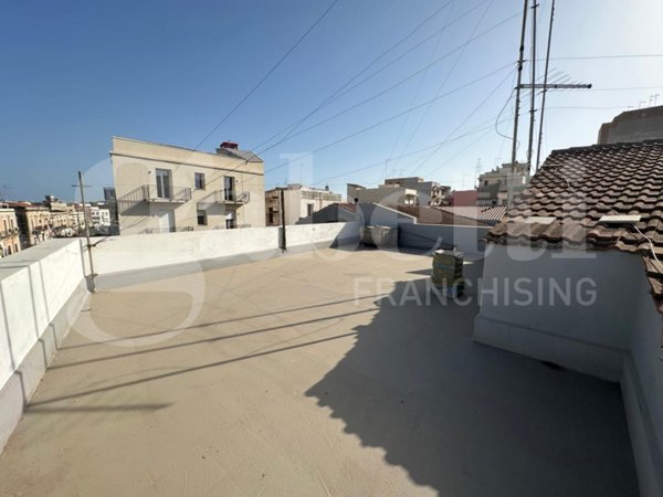 casa indipendente in vendita a Siracusa in zona Borgata
